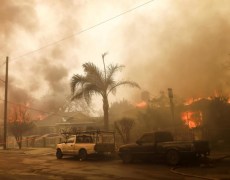 Incêndio devasta mansão de John Lennon em Los Angeles