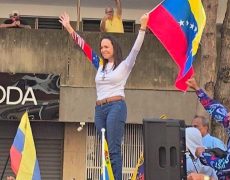 Com tiros: Líder opositora venezuelana tem comboio interceptado ao sair de um protesto e é sequestrada por militares do regime Maduro